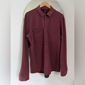 Men size L Lululemon snap button up shirt maroon